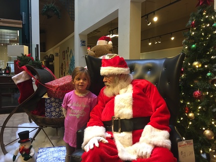 Santa at Goods Furniture in Kewanee4